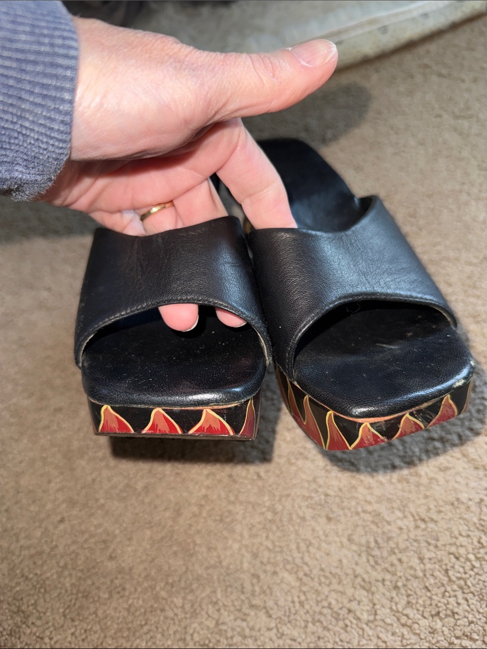 Vintage unique wooden hand painted mules - Picture 10 of 15